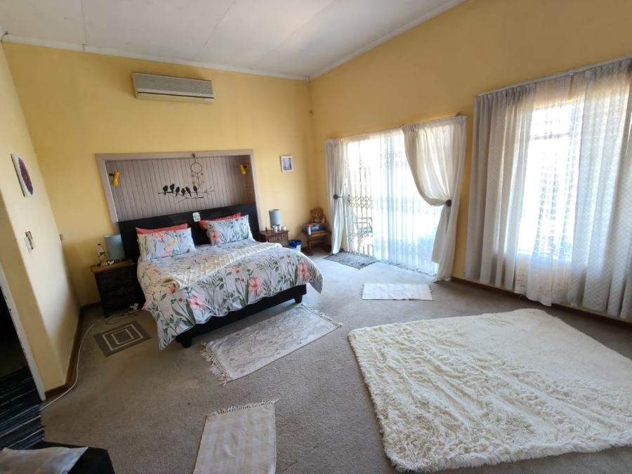 5 Bedroom Property for Sale in Cashan North West